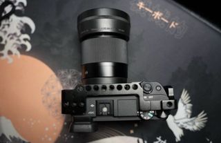 Cámara Sony a6300 + Accesorios