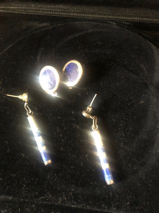 Dos pares de pendientes de plata y Lapislazuli