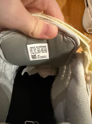 Adidas bad bunny Zapatillas Grises y Blancas