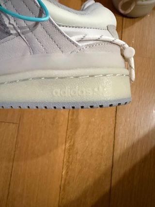 Adidas bad bunny Zapatillas Grises y Blancas