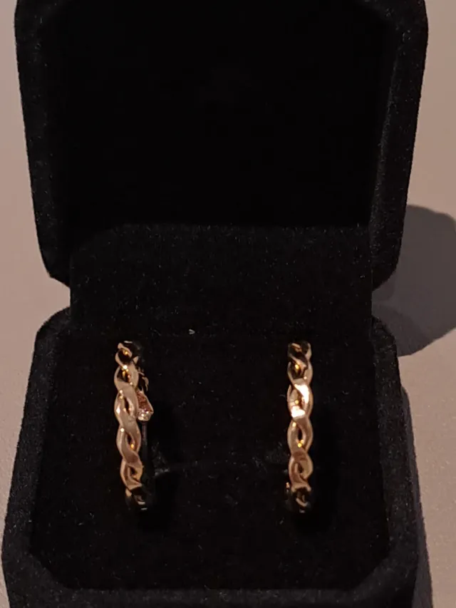 Pendientes Aro Torcidos Dorados Nuevos