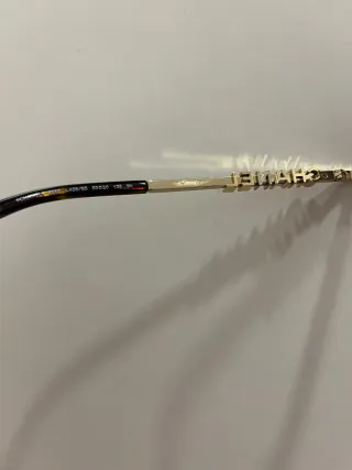 Gafas de sol Chanel doradas y marrones