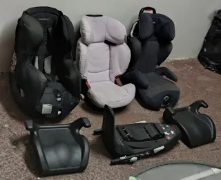 LOTE 3 SILLAS COCHE BEBÉ + BASE ISOFIX + ALZADORES