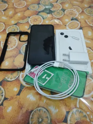 iPhone 11 Nero Completo di Accessori