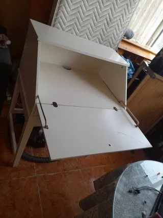 Escritorio blanco tapa abatible, vendo por no usar