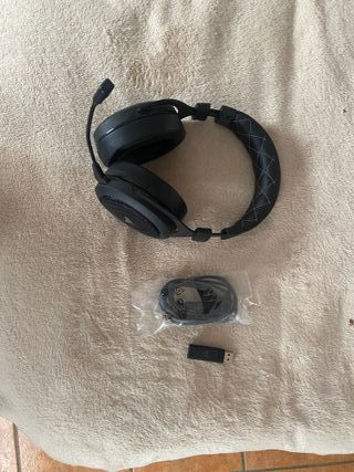 Corsair HS70 Pro Wireless PC/PS4