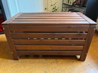 Banco baúl IKEA ÄPPLARÖ madera acacia