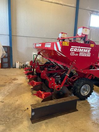 Sembradora de patatas GRIMME GL 410