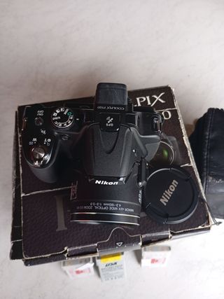 Cámara Nikon COOLPIX P520 + Baterías