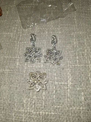 Nuevos Pendientes y Broche
