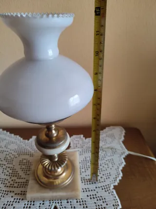 Lámpara antigua mármol metal cristal