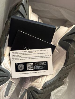 Zapatillas Versace Blancas y Grises