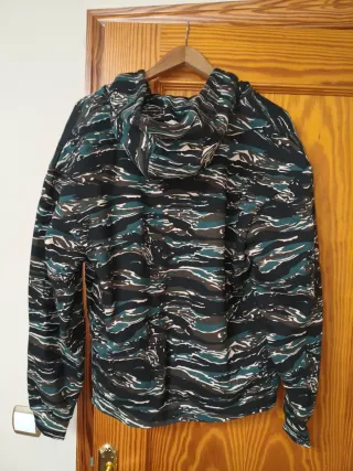 Chaqueta Supply & Demand Talla M Camuflaje