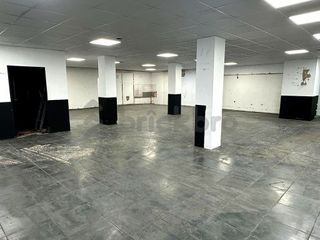 Local comercial en venta en Can Clota en Esplugues de Llobregat