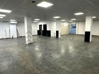 Local comercial en venta en Can Clota en Esplugues de Llobregat