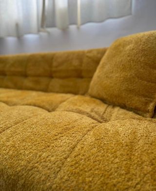 NUEVO SOFA MIKO AMARILLO