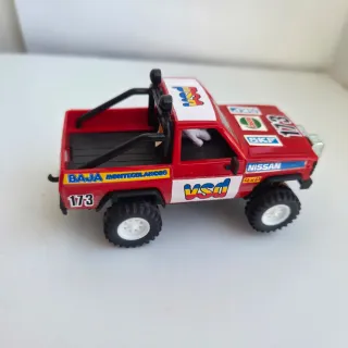 Nissan Patrol 173 Rojo STS Scalextric