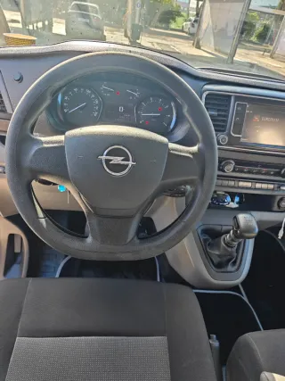 Opel Vivaro 2021