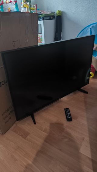 TV LG Smart TV 43" 43LH590V Para piezas o reparar