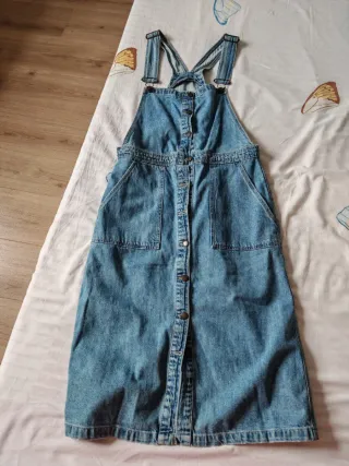 Vestido vaquero con botones