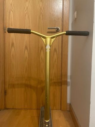 Patín NKD Nitro V4 Dorado