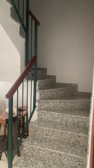 CASA ADOSADA EN ALBURQUERQUE BADAJOZ