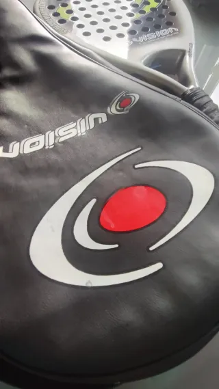 Pala de pádel Vision Rock + funda
