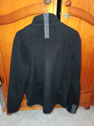 Polar Quechua Negro Hombre