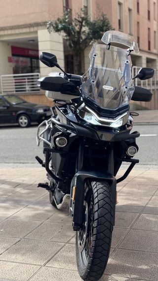 CF MOTO 800MT EXPLORER 2025 Negra