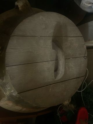 Barrica antigua de cerámica de aciete