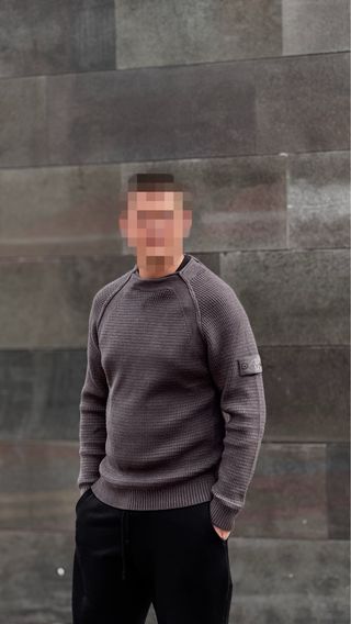 “ÚNICO” Jersey de Stone Island color grafito - “L”