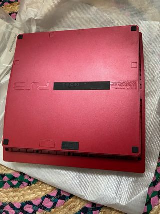 PS3 Slim roja edición selección española