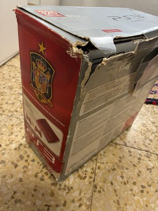 PS3 Slim roja edición selección española