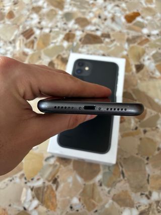 iPhone 11 128GB Negro 75% Batería