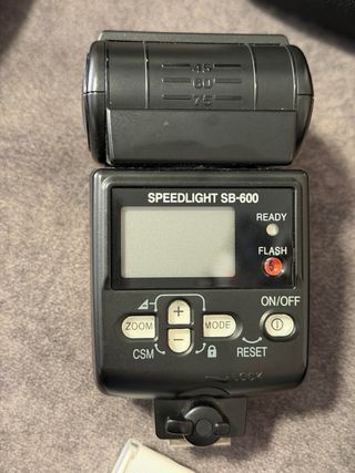 Objetivo Sigma 18-200 para nikon y Flash