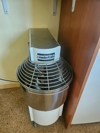 Resto Italia Maquinaria Industrial