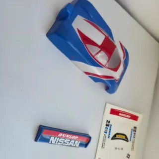 Stock de FÁBRICA Nissan Dunlop SRS Scalextric