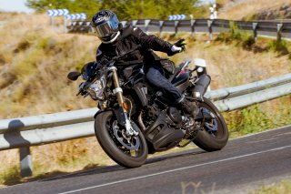 BMW F800R Negra