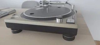Technics SL-1200 MK2