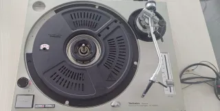 Technics SL-1200 MK2