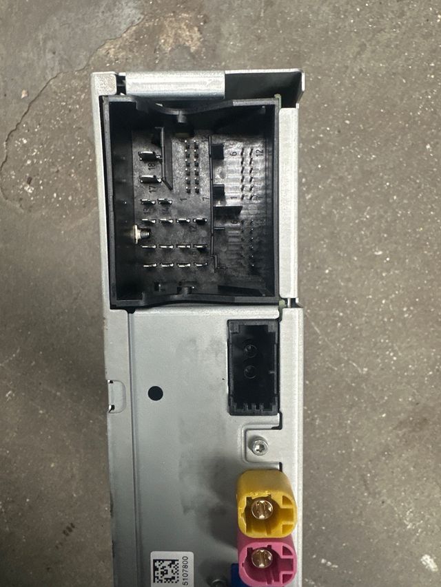 Radio CD DVD GPS Seat Easy Connect