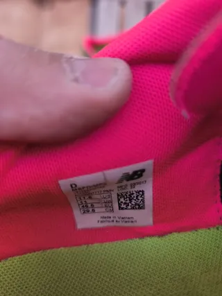 Zapatillas de fútbol sala Adidas verdes y rosas