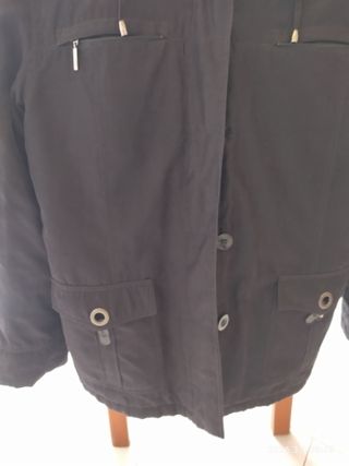 Giubbotto donna KAIDASI nero con cappuccio