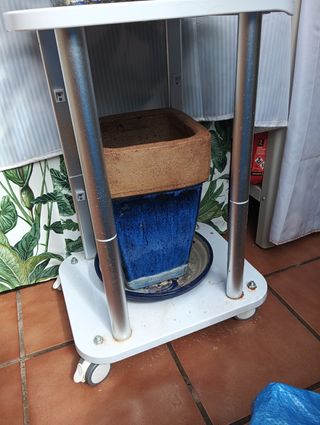 Maceta Cuadrada Terracota y Cerámica Azul