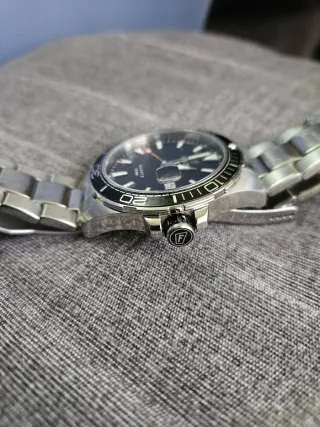 Reloj Festina Quartz Negro y Plateado