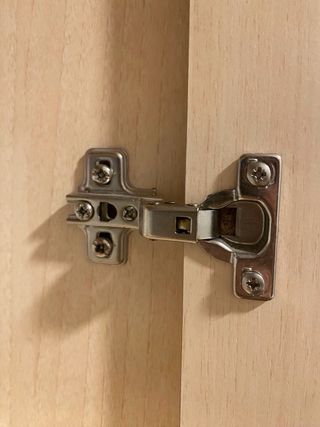 Armario 3 puertas madera, estantería y escritorio