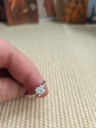 Anillo oro blanco circonita