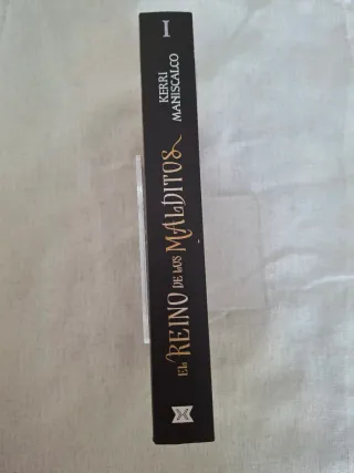 El reino de los malditos