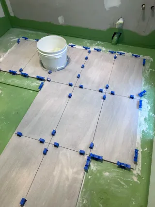 Suelos y paredes alicatados