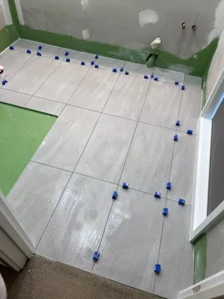 Suelos y paredes alicatados